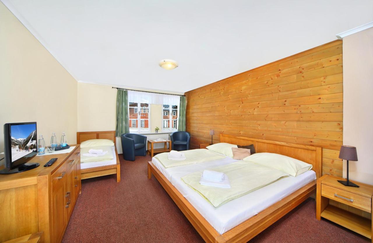 Hotel Erika Špindlerŭv Mlýn Exteriör bild